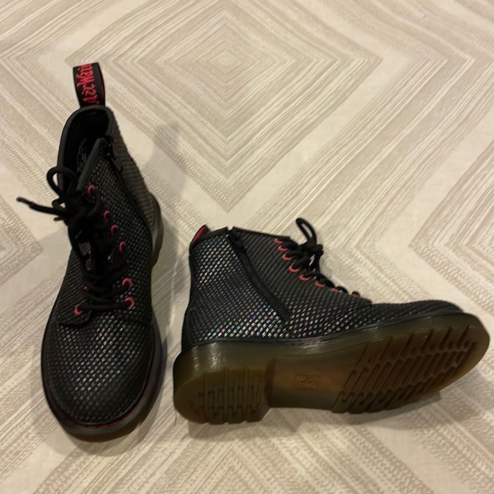 Dr. Martens Azc Waic Girls Scaled Texture Iridescent Accent Black Boots